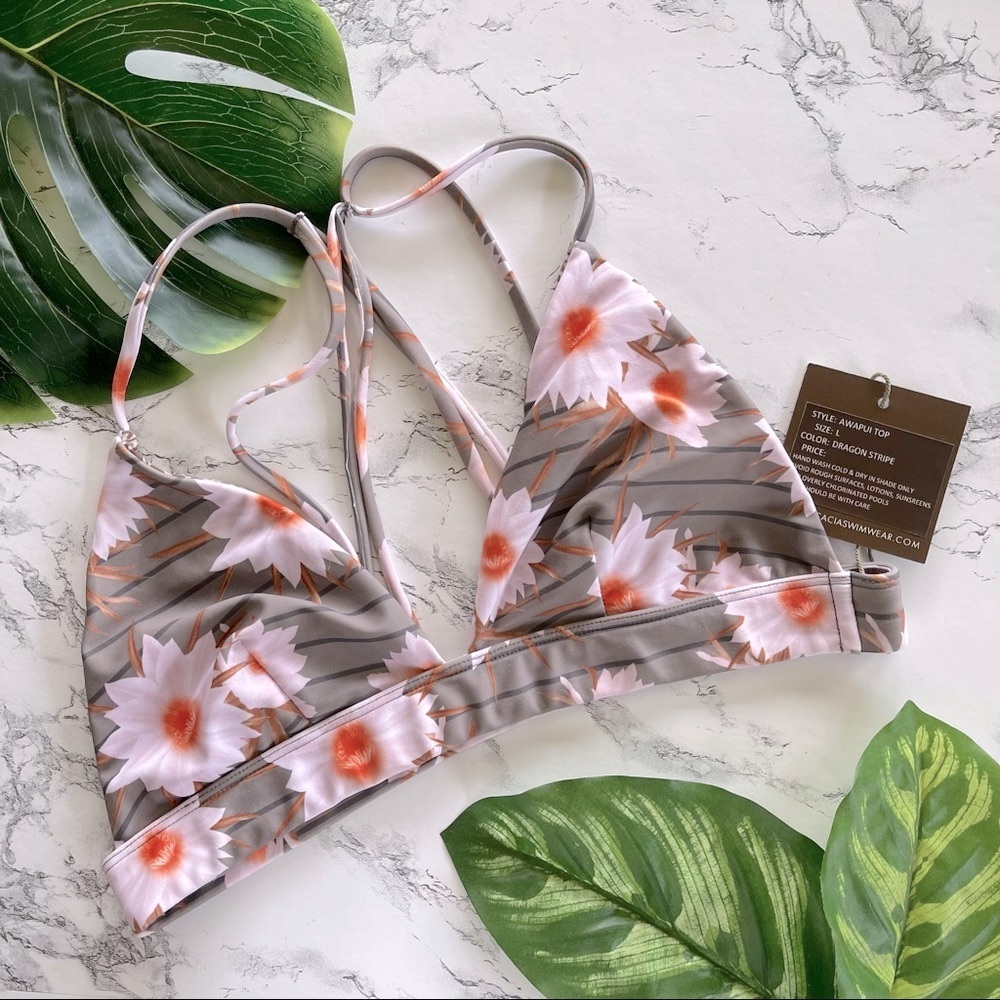 acacia swimwear Awapui Top Dragon Stripe L BNWT